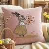 POSZEWKA DEKORACYJNA PREMIUM WELUROWA 40x40 Z HAFTEM WIELKANOCNA VELVET