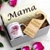 KOMPLET DLA MAMY RĘCZNIK Z HAFTEM + KUBEK 330ml NA PREZENT DZIEŃ MATKI MAMA