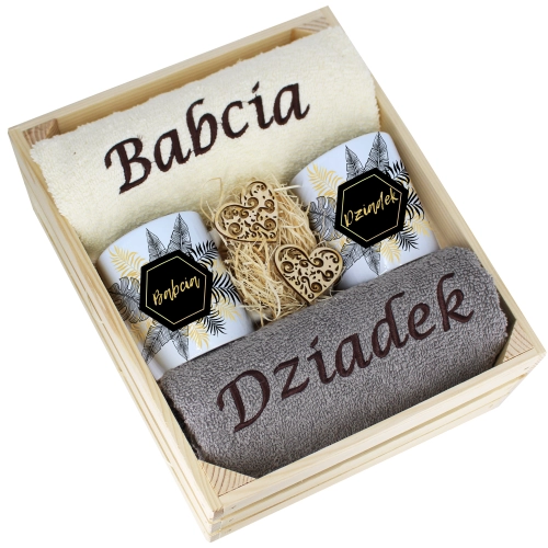 IDEALNY PREZENT - ZESTAW RĘCZNIKI + KUBKI BABCIA i DZIADEK