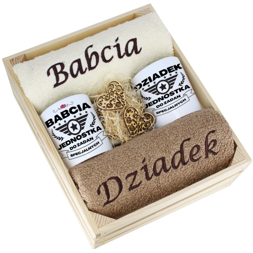 IDEALNY PREZENT - ZESTAW RĘCZNIKI + KUBKI BABCIA i DZIADEK