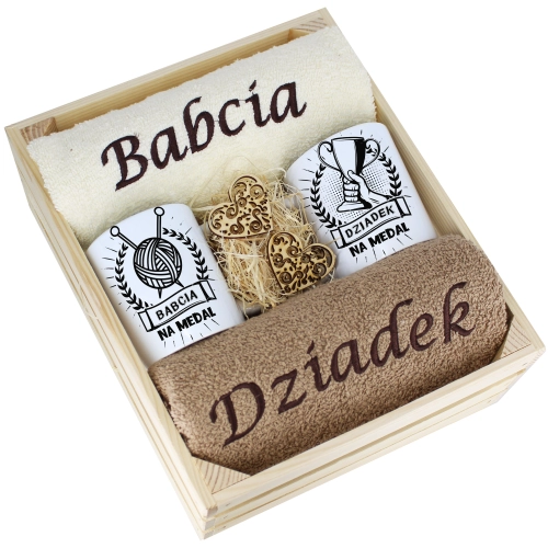IDEALNY PREZENT - ZESTAW RĘCZNIKI + KUBKI BABCIA i DZIADEK