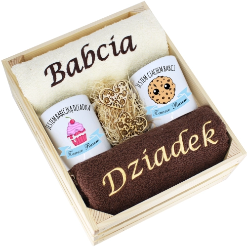 IDEALNY PREZENT - ZESTAW RĘCZNIKI + KUBKI BABCIA i DZIADEK