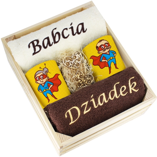 IDEALNY PREZENT - ZESTAW RĘCZNIKI + KUBKI BABCIA i DZIADEK