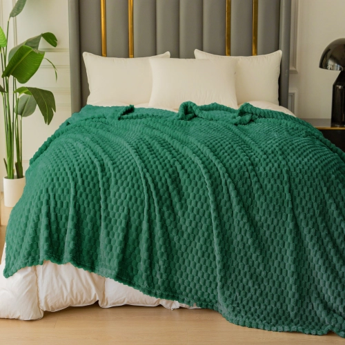 KOC 200x220 NARZUTA NA ŁÓŻKO Z MIKROFIBRY MIĘKKI CUBETTO BUTELKOWA ZIELEŃ