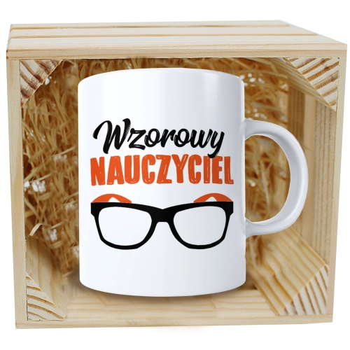 KUBEK W SKRZYNCE NA DZIEŃ NAUCZYCIELA WYCHOWAWCY