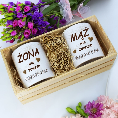 PREZENT ŚLUBNY ZESTAW KUBKI ŻONA i MĄŻ W SKRZYNCE