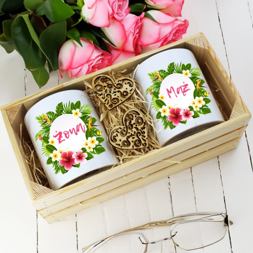 PREZENT ŚLUBNY ZESTAW KUBKI ŻONA i MĄŻ W SKRZYNCE