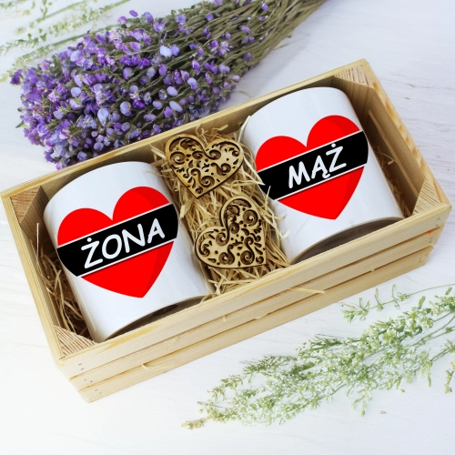 PREZENT ŚLUBNY ZESTAW KUBKI ŻONA i MĄŻ W SKRZYNCE