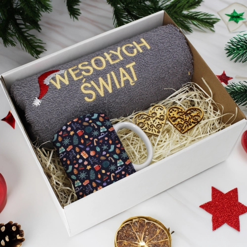 PREZENT NA ŚWIĘTA KUBEK + RĘCZNIK Z HAFTEM ŚWIĄTECZNY ZESTAW MIKOŁAJ