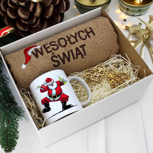 PREZENT NA ŚWIĘTA KUBEK + RĘCZNIK Z HAFTEM ŚWIĄTECZNY ZESTAW MIKOŁAJ