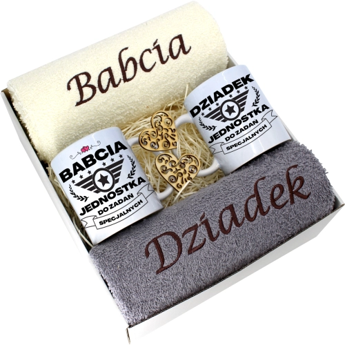 PREZENT DZIEŃ BABCI I DZIADKA RĘCZNIKI KUBKI HAFT