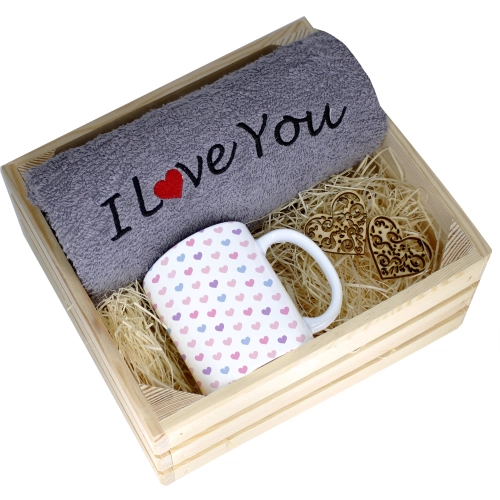 KOMPLET PREZENT KUBEK RĘCZNIK SKRZYNKA WALENTYNKI