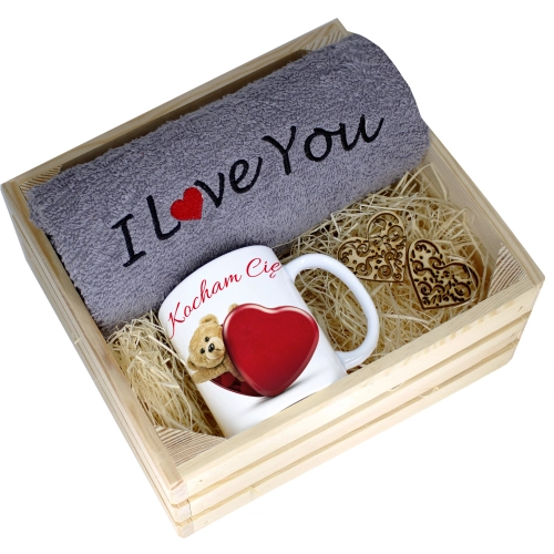 KOMPLET PREZENT KUBEK RĘCZNIK SKRZYNKA WALENTYNKI