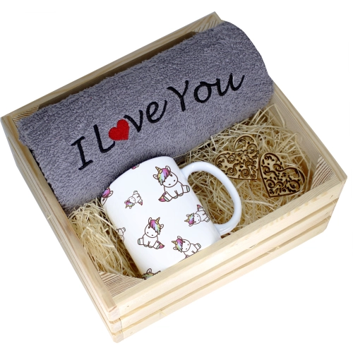 KOMPLET PREZENT KUBEK RĘCZNIK SKRZYNKA WALENTYNKI