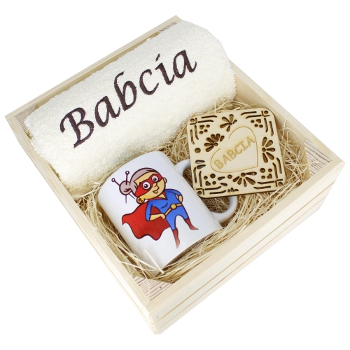 SUPER PREZENT DLA BABCI RĘCZNIK + KUBEK SKRZYNKA