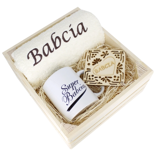 SUPER PREZENT DLA BABCI RĘCZNIK + KUBEK SKRZYNKA