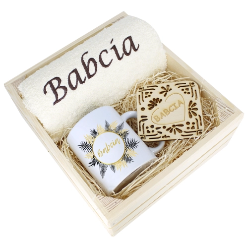 SUPER PREZENT DLA BABCI RĘCZNIK + KUBEK SKRZYNKA
