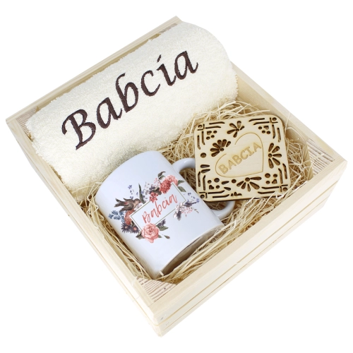 SUPER PREZENT DLA BABCI RĘCZNIK + KUBEK SKRZYNKA