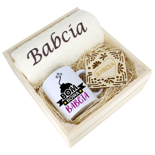 SUPER PREZENT DLA BABCI RĘCZNIK + KUBEK SKRZYNKA