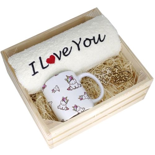 KOMPLET PREZENT KUBEK RĘCZNIK SKRZYNKA WALENTYNKI