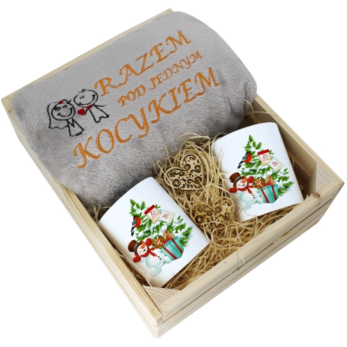 PREZENT ŚWIĄTECZNY ZESTAW KOC 160x200 + KUBKI
