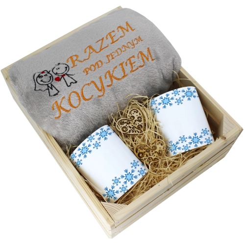 PREZENT ŚWIĄTECZNY ZESTAW KOC 160x200 + KUBKI