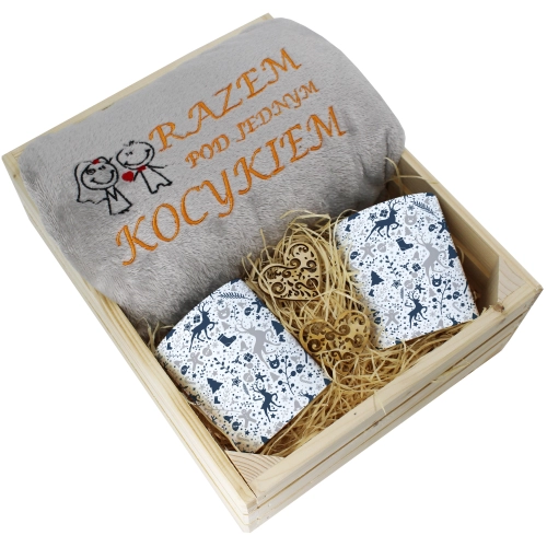 PREZENT ŚWIĄTECZNY ZESTAW KOC 160x200 + KUBKI