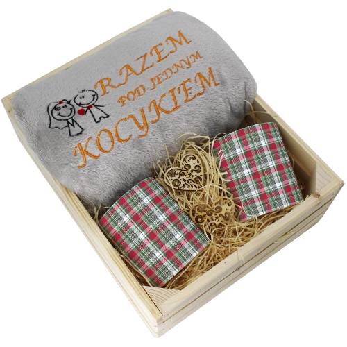 PREZENT ŚWIĄTECZNY ZESTAW KOC 160x200 + KUBKI