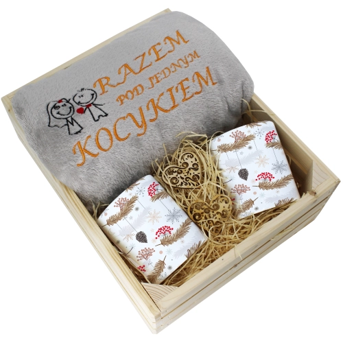 PREZENT ŚWIĄTECZNY ZESTAW KOC 160x200 + KUBKI