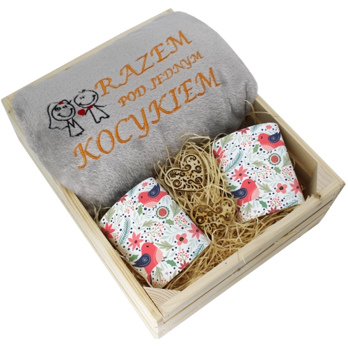 PREZENT ŚWIĄTECZNY ZESTAW KOC 160x200 + KUBKI