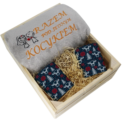 PREZENT ŚWIĄTECZNY ZESTAW KOC 160x200 + KUBKI
