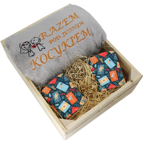 PREZENT ŚWIĄTECZNY ZESTAW KOC 160x200 + KUBKI
