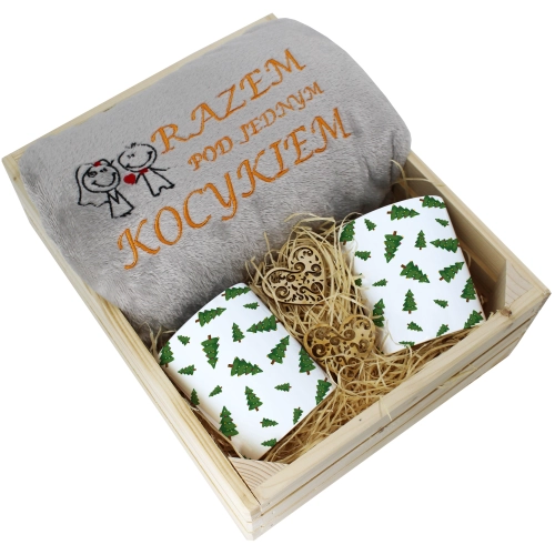 PREZENT ŚWIĄTECZNY ZESTAW KOC 160x200 + KUBKI