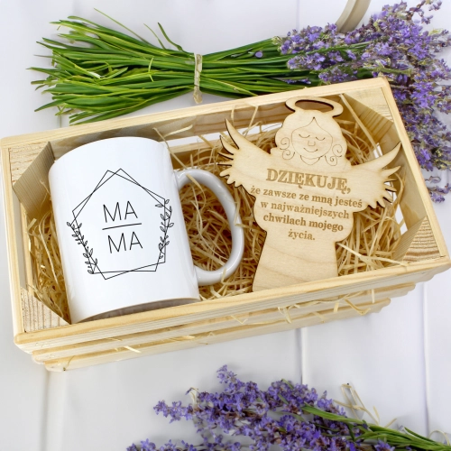 KUBEK 330ml DLA MAMY W SKRZYNCE ZAWIESZKA ANIOŁEK DZIEŃ MATKI MAMA PREZENT