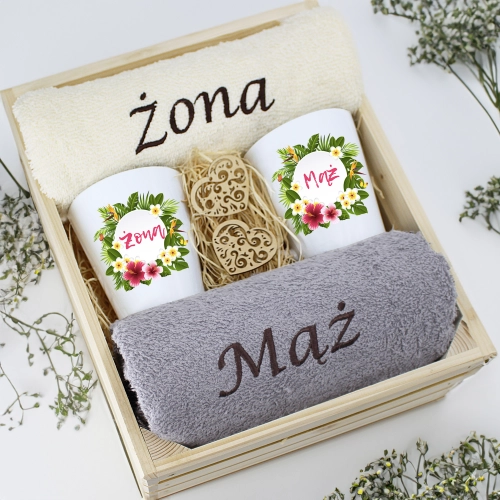 PREZENT ŚLUBNY ZESTAW RĘCZNIKI + KUBKI ŻONA i MĄŻ