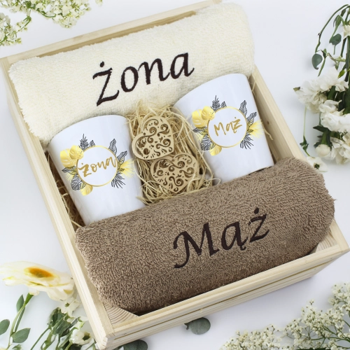 PREZENT ŚLUBNY ZESTAW RĘCZNIKI + KUBKI ŻONA i MĄŻ