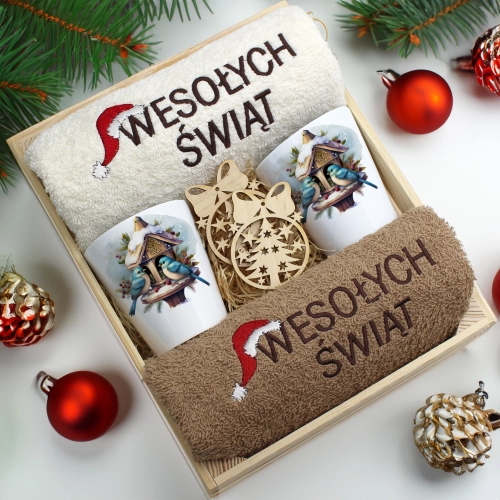 ZESTAW PREZENT ŚWIĄTECZNY KUBKI LATTE RĘCZNIKI W SKRZYNCE ŚWIĘTA MIKOŁAJ
