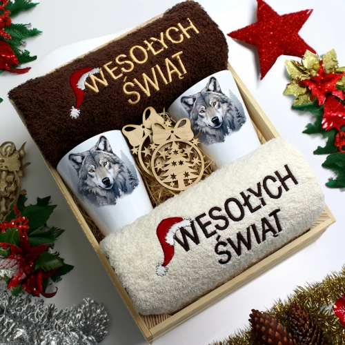 ZESTAW PREZENT ŚWIĄTECZNY KUBKI LATTE RĘCZNIKI W SKRZYNCE ŚWIĘTA MIKOŁAJ