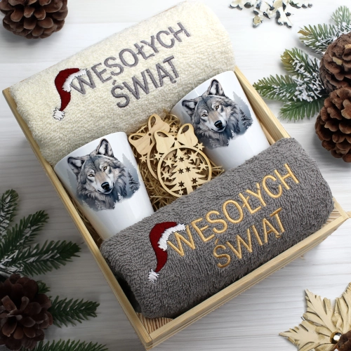 ZESTAW PREZENT ŚWIĄTECZNY KUBKI LATTE RĘCZNIKI W SKRZYNCE ŚWIĘTA MIKOŁAJ