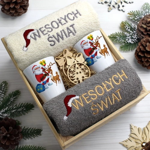 ZESTAW PREZENT ŚWIĄTECZNY KUBKI LATTE RĘCZNIKI W SKRZYNCE ŚWIĘTA MIKOŁAJ