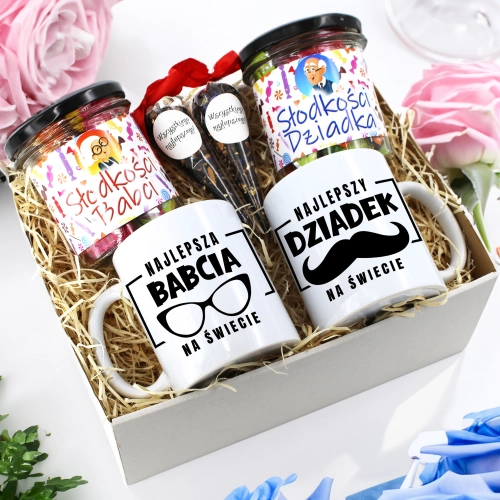 PREZENT ZESTAW NA DZIEŃ BABCI I DZIADKA KUBKI + SŁODYCZE BABCIA DZIADEK