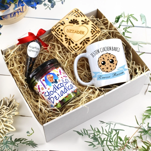 KOMPLET PREZENTOWY DLA DZIADKA KUBEK SŁODYCZE HERBATA PODSTAWKA DZIADEK