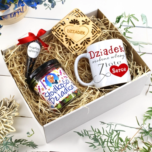 KOMPLET PREZENTOWY DLA DZIADKA KUBEK SŁODYCZE HERBATA PODSTAWKA DZIADEK
