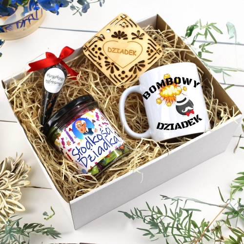 KOMPLET PREZENTOWY DLA DZIADKA KUBEK SŁODYCZE HERBATA PODSTAWKA DZIADEK