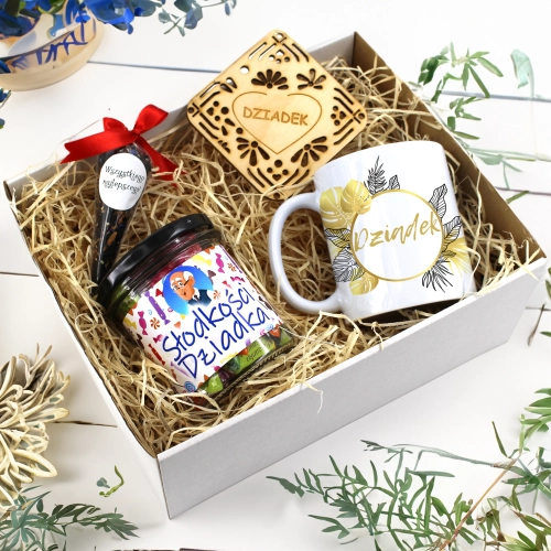 KOMPLET PREZENTOWY DLA DZIADKA KUBEK SŁODYCZE HERBATA PODSTAWKA DZIADEK