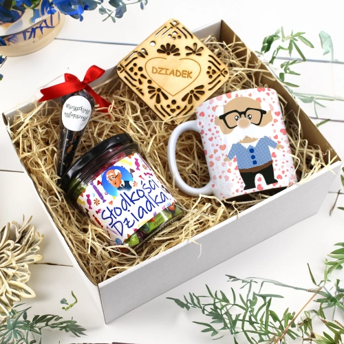 KOMPLET PREZENTOWY DLA DZIADKA KUBEK SŁODYCZE HERBATA PODSTAWKA DZIADEK