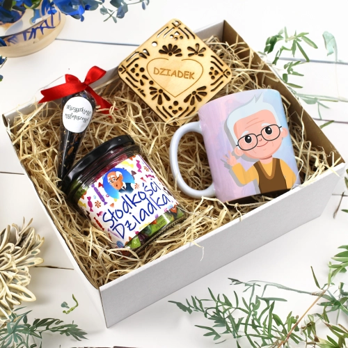 KOMPLET PREZENTOWY DLA DZIADKA KUBEK SŁODYCZE HERBATA PODSTAWKA DZIADEK