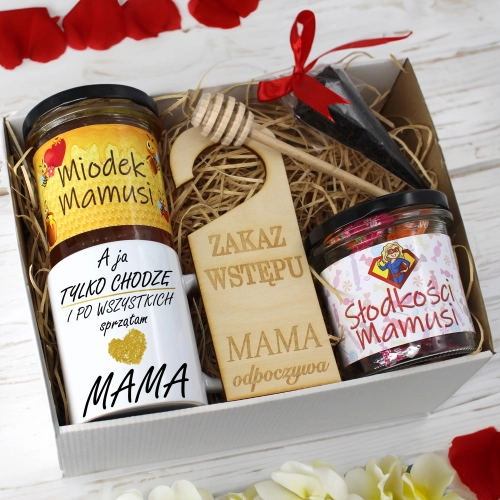 KOMPLET PREZENTOWY DLA MAMY KUBEK, MIÓD i SŁODYCZE PREZENT DZIEŃ MATKI MAMA