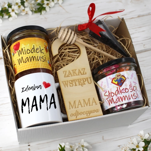KOMPLET PREZENTOWY DLA MAMY KUBEK, MIÓD i SŁODYCZE PREZENT DZIEŃ MATKI MAMA
