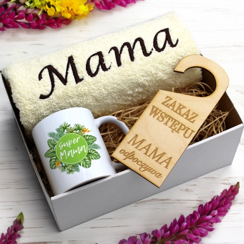 KOMPLET DLA MAMY RĘCZNIK Z HAFTEM + KUBEK 330ml NA PREZENT DZIEŃ MATKI MAMA